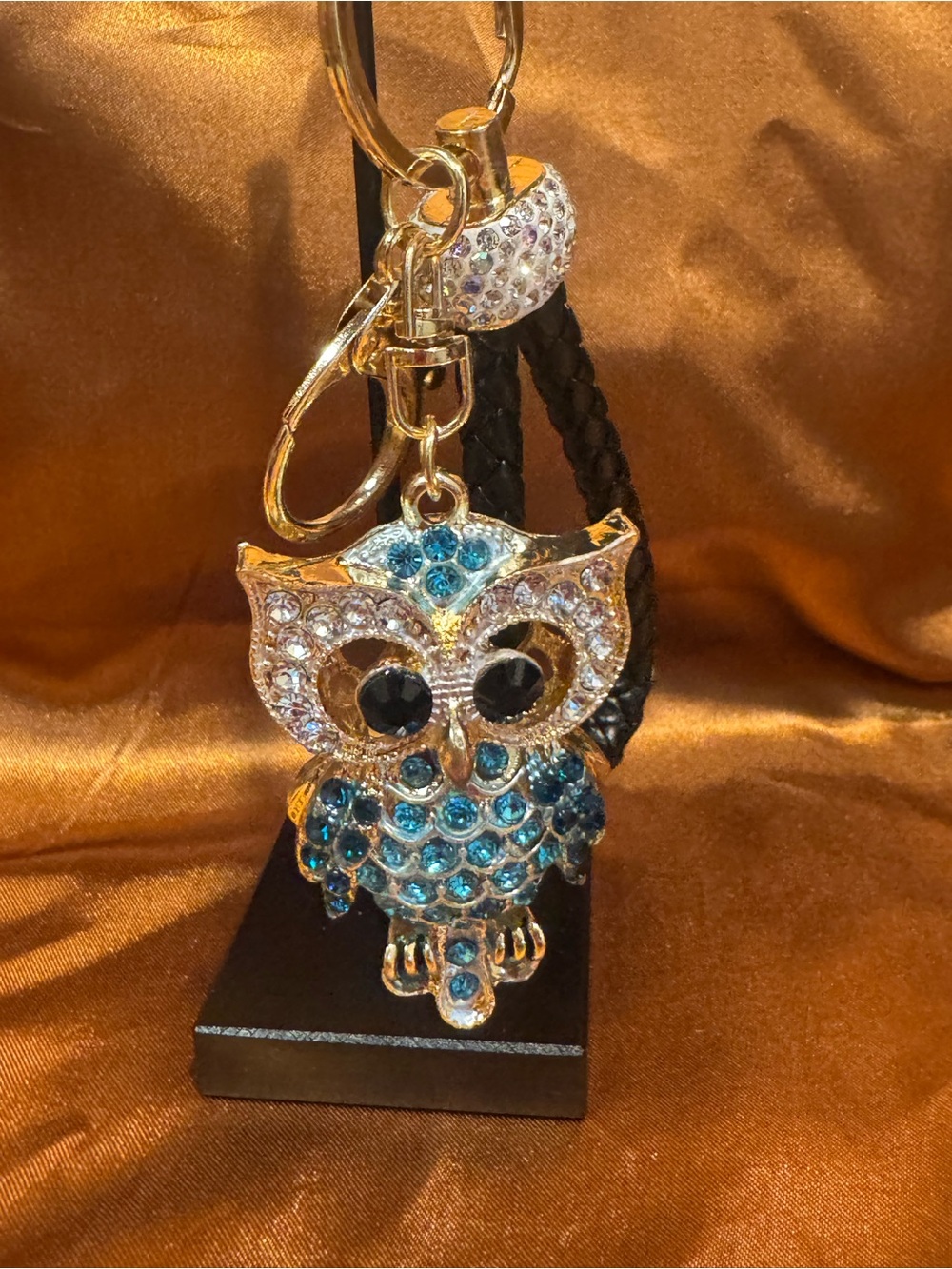 NWOT Crystal Blue Sparkling Owl Bag Charm or Keychain Charm 🩵